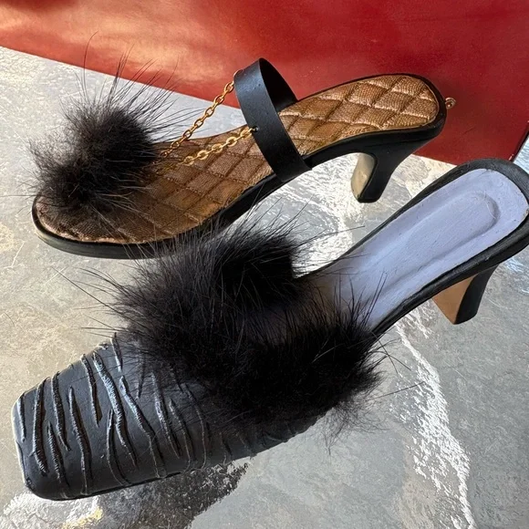 "Just the right shoe" shoe collectibles, two sets of four so eight total NIB - Picture 5 of 8